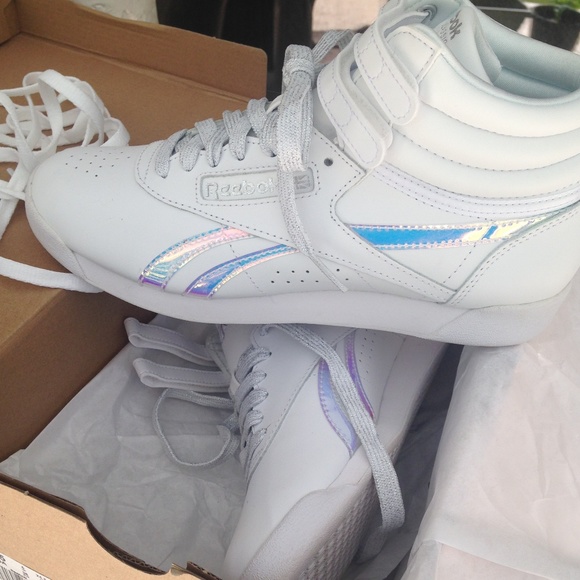 reebok high top tennis shoes